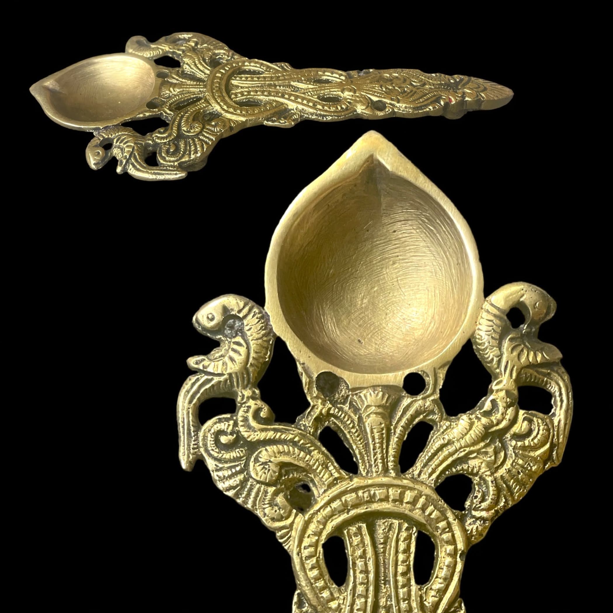 1 pcs peacock brass diya indian handcrafted diwali gift lamp