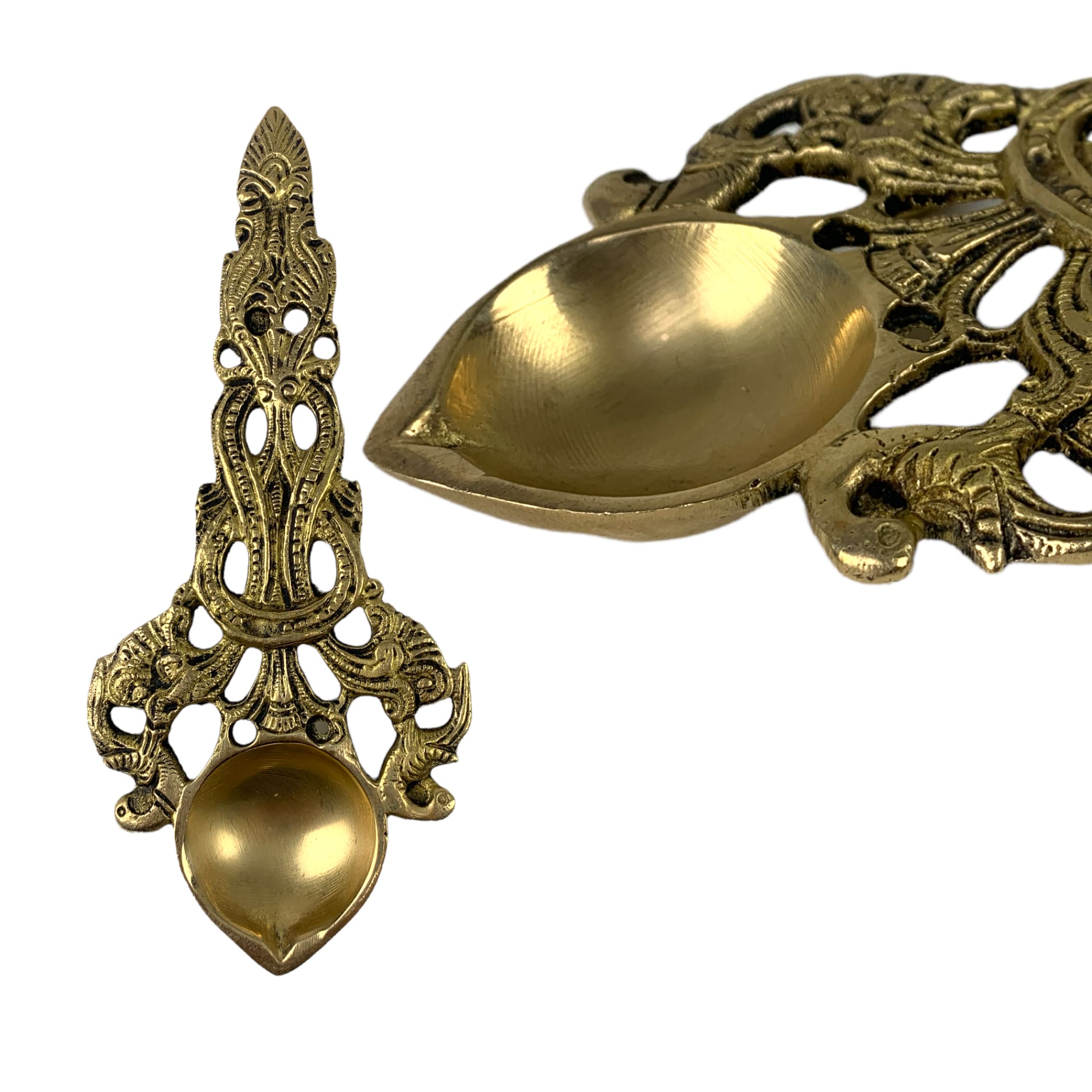 1 pcs peacock brass diya indian handcrafted diwali gift lamp