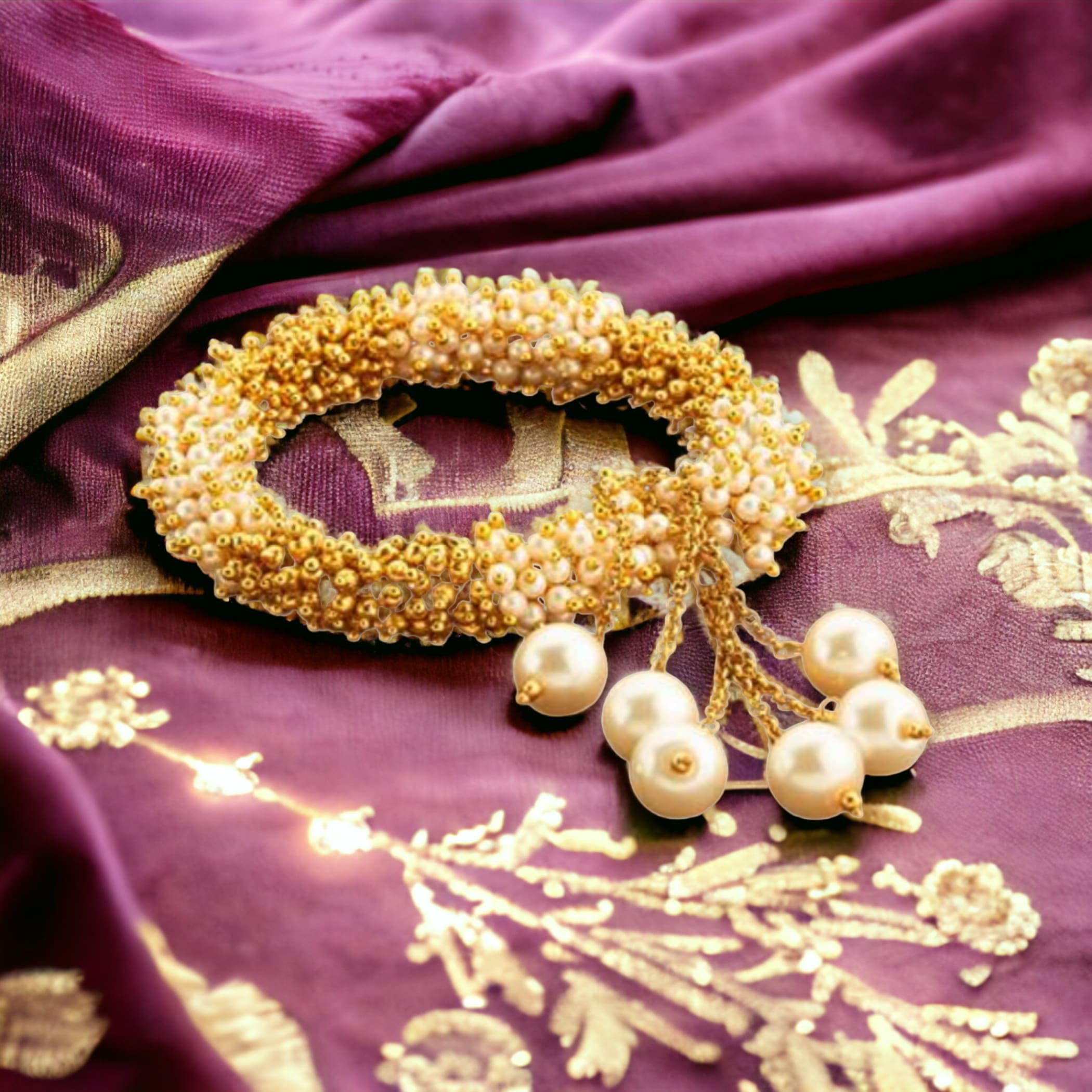 Antique adjustable bracelet with gold plating bangle